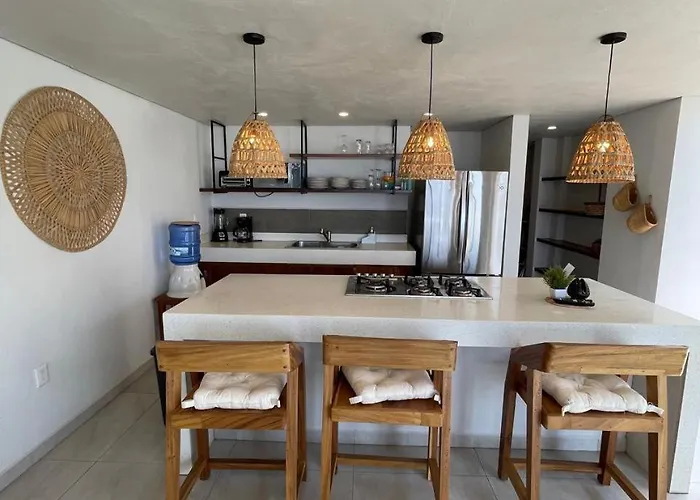 Tsandu Playa Blanca Zihuatanejo
