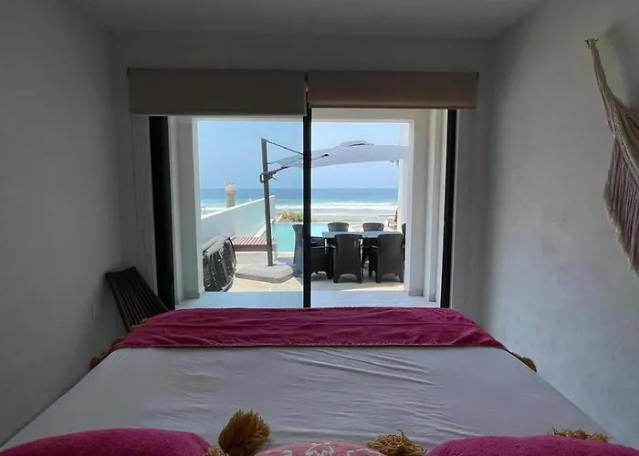 Tsandu Playa Blanca * Zihuatanejo